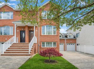455 Bedford Ave, Staten Island, NY 10306