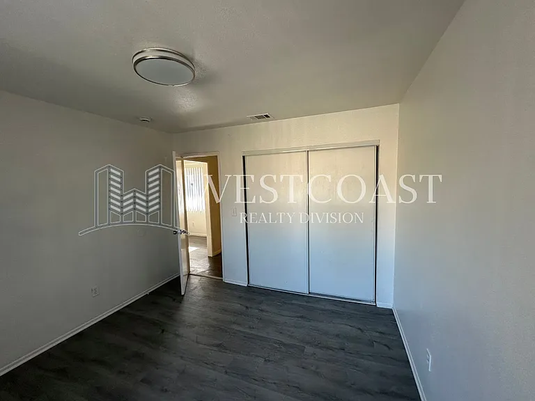349 S Ashford Ave — Photo 5