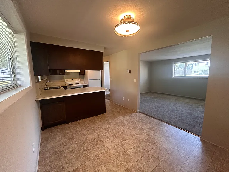 9186 W Dalton Pl — Photo 10