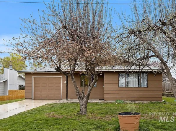 106 N Indiana Ave, Caldwell, ID 83605