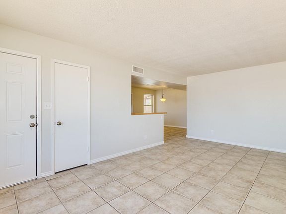 4th image of 18650 N 17th Ave