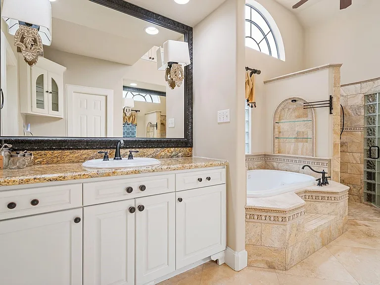 162 N Taylor Point Dr — Photo 17