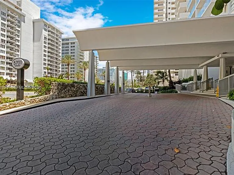 5701 Collins Avenue Cu #919 — Photo 15