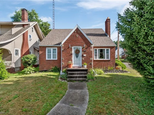 913 19th St NE, Canton, OH 44714