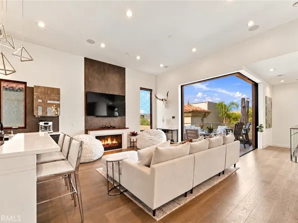 721 1st Pl, Hermosa Beach, CA 90254