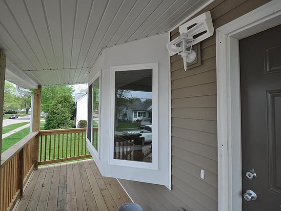 3rd image of 345 W Randolph St
