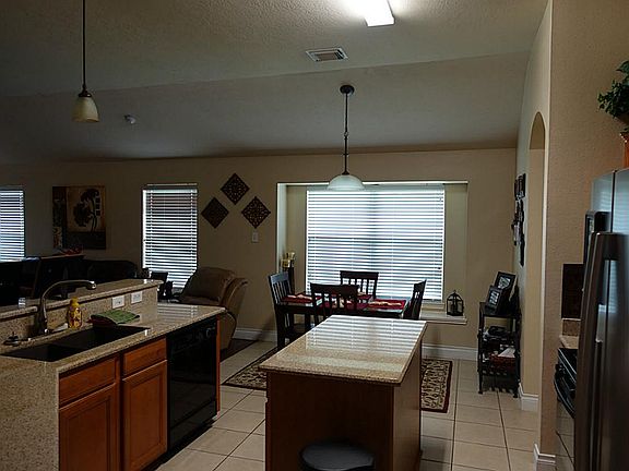 5th image of 2213 Silvercreek Ct