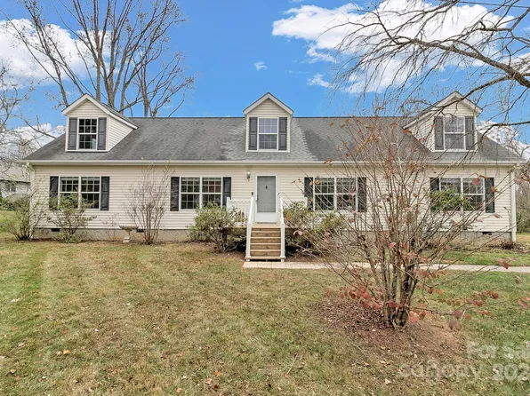 88 Salem Rd, Weaverville, NC 28787