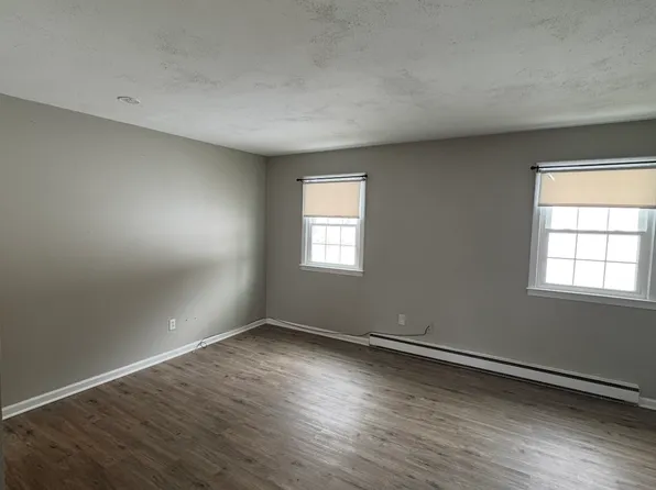 (undisclosed Address), Brookfield, CT 06804