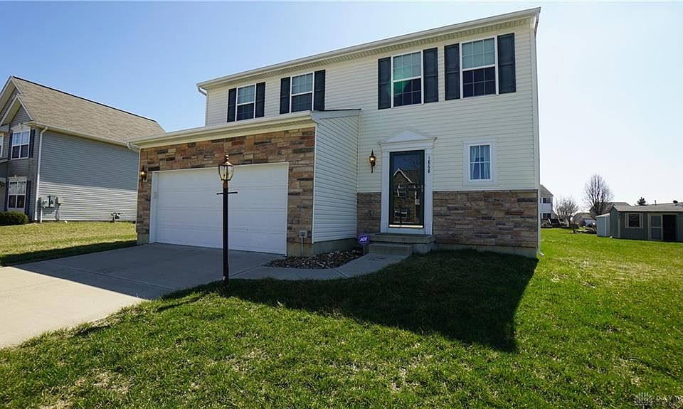 1st image of 1868 Village Ln