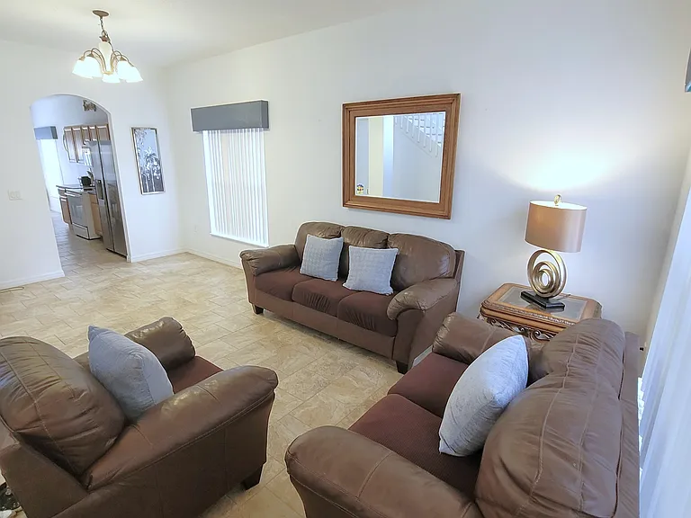 183 Highgate Park Blvd — Photo 2