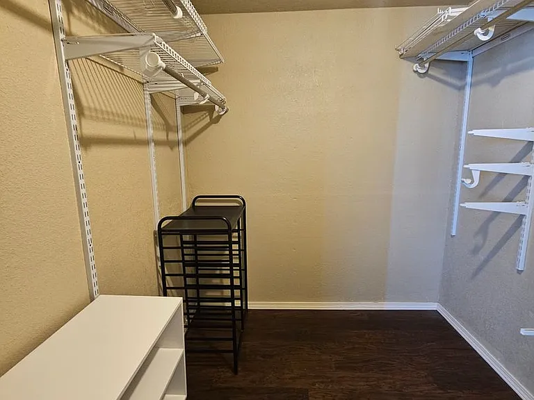 216 Justin Dr — Photo 18