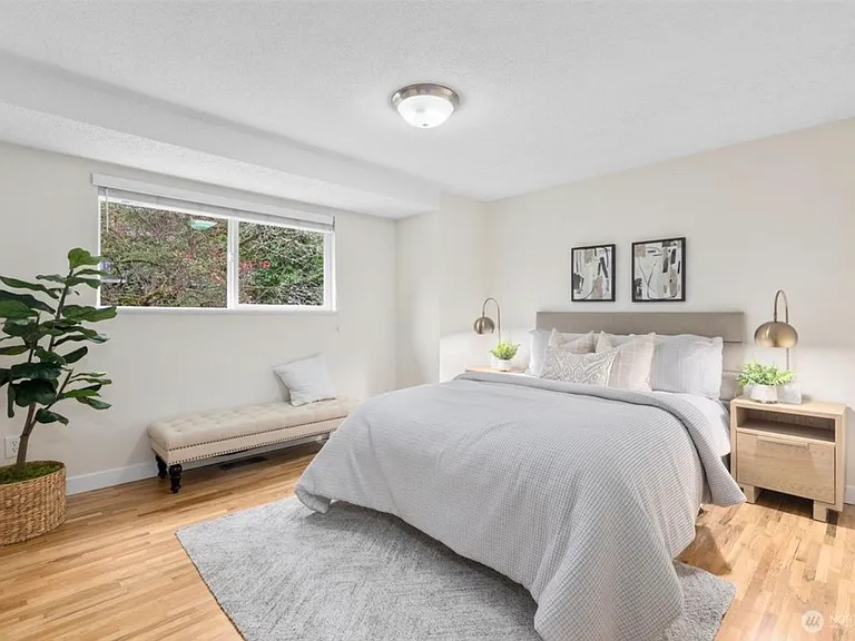 612 153rd Ave NE — Photo 13