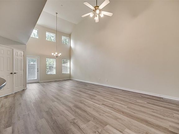 3rd image of 9923 Wake Bridge Dr