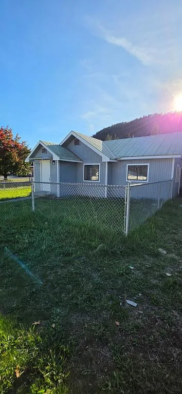 103 W Missoula — Photo 1