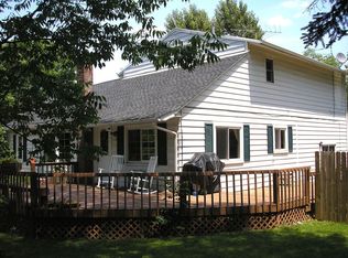 14279 Sperry Rd, Newbury, OH 44065