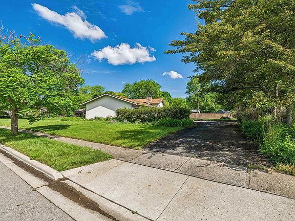 5th image of 3766 Patricia Dr