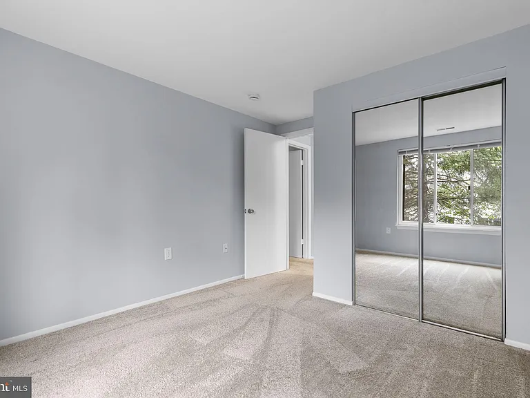 18050 Chalet Dr #14103 — Photo 26