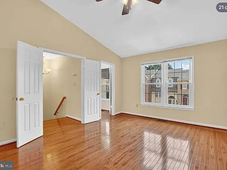 7427 Salford Ct — Photo 21