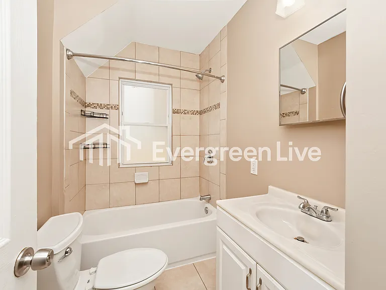 842 Montford Rd — Photo 10