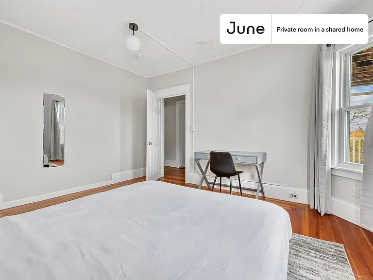 29 Craigie St #A — Photo 3
