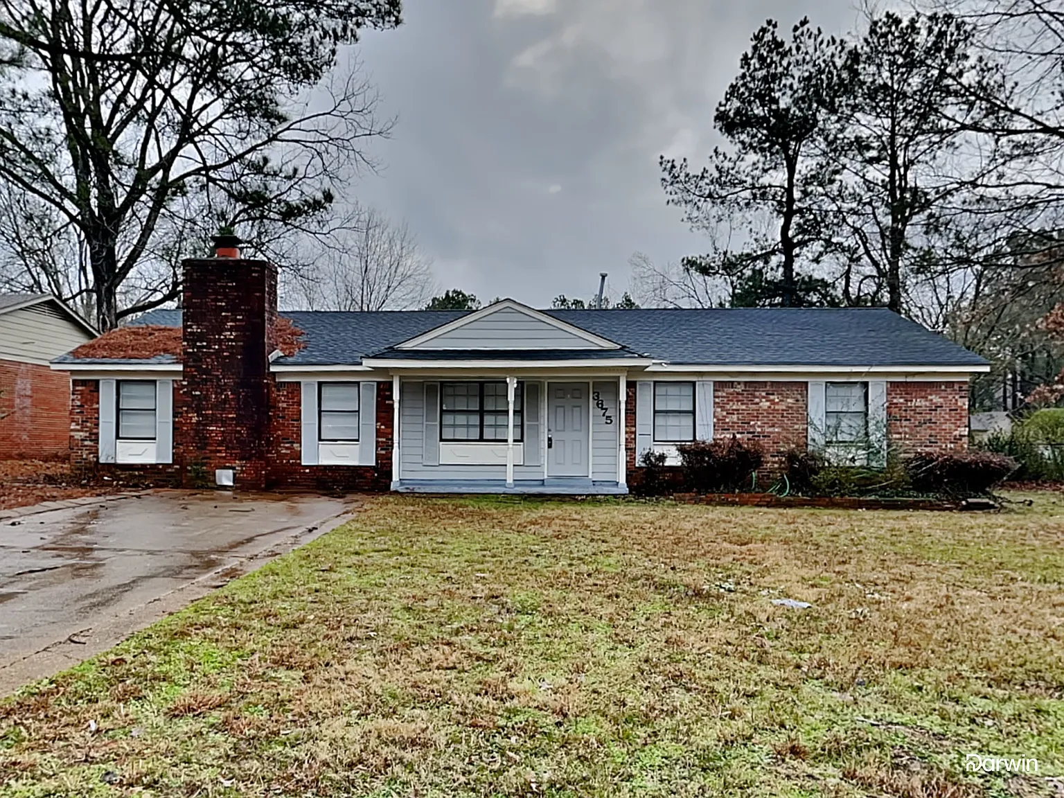 4 bed, 1.5 bath, 2076 sqft, $1,350 — Photo 1