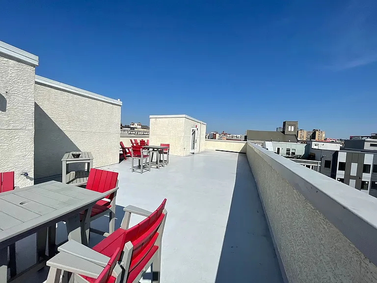1514-16 Parrish St — Photo 31