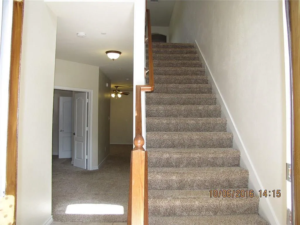 Building Photo - 5890 Grosseto Dr