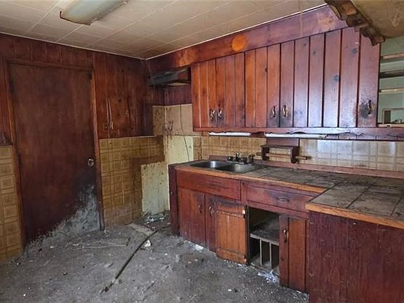 4th image of 1509 Lafayette Ave