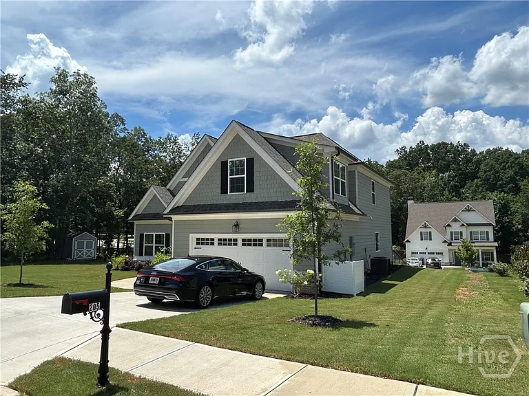 205 Solihull Ln — Photo 4