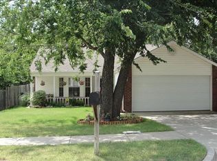 3012 Pinecrest St, Norman, OK 73071