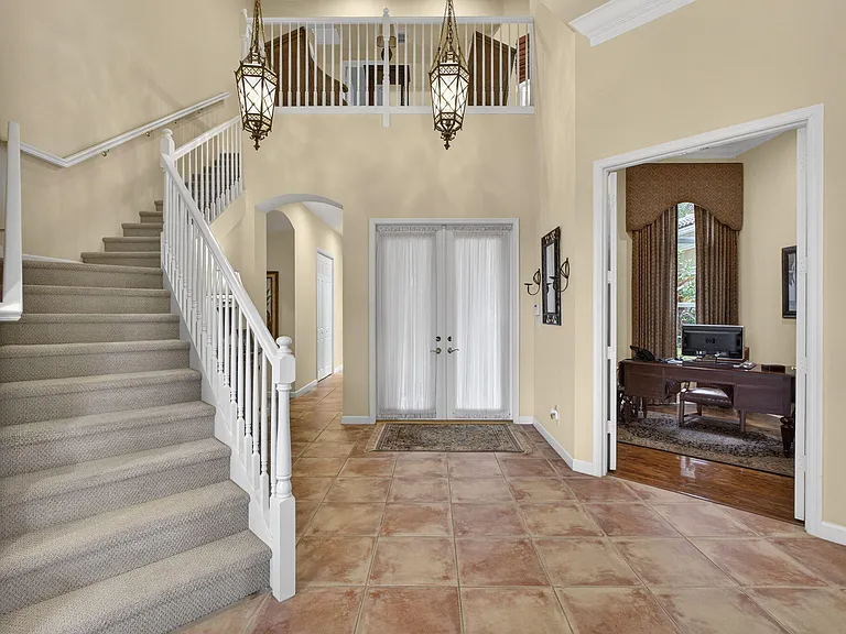 207 Andalusia Dr — Photo 5