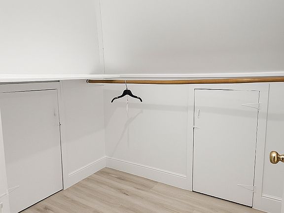 4th image of 199 Grafton Ave #3