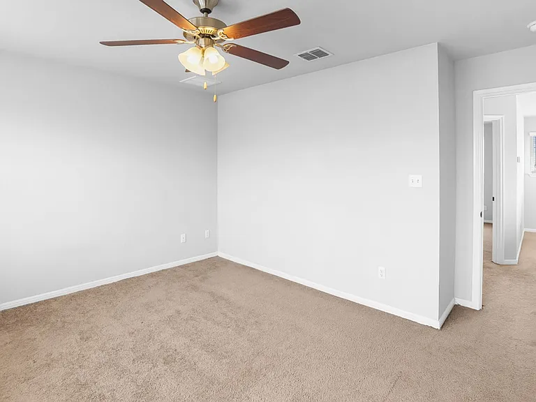 105 Switchgrass St — Photo 16