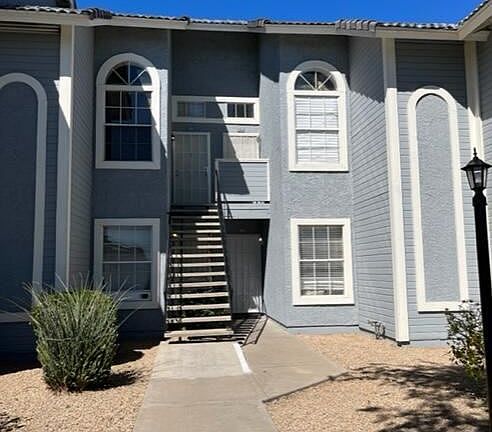 2nd image of 2910 W Marconi Ave Unit 204