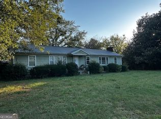 5727 Henson Rd, Gainesville, GA 30506