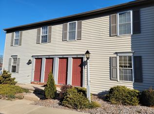 94 Westpointe Ln, Ephrata, PA 17522