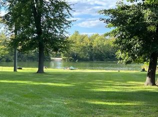 65060 White Pine Dr, Sturgis, MI 49091