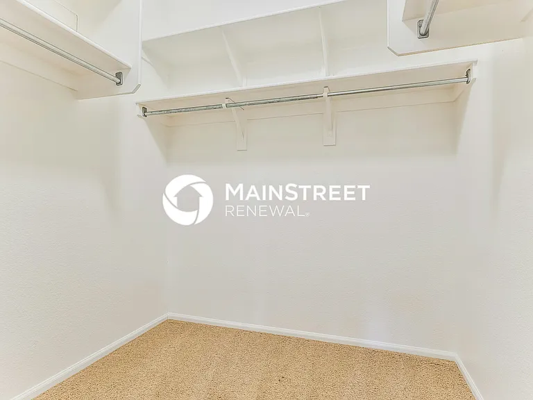 Walk In Closet