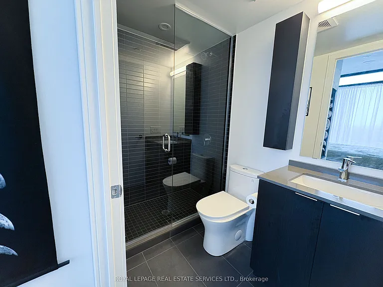 86 Dundas St E #1312 — Photo 22