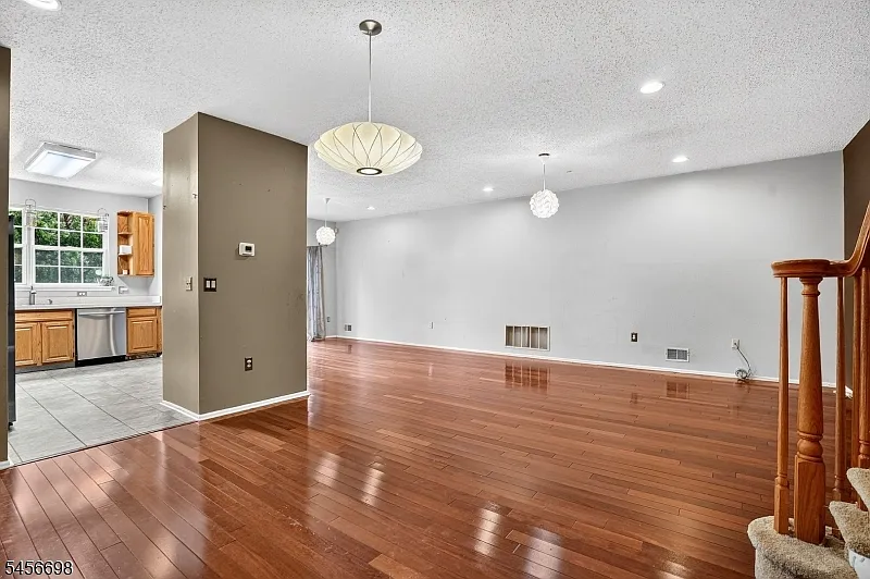 2 bed, 2.5 bath, $3,500 — Photo 3