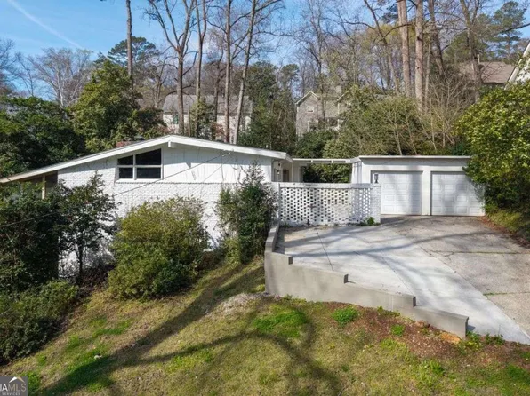 3906 Land O Lakes Dr NE, Atlanta, GA 30342