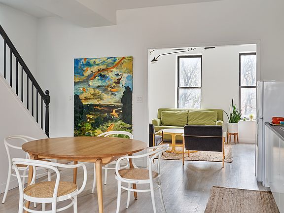 3rd image of 354A Gates Ave #2