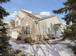 7174 Arthur Dr, Woodbury, MN 55125