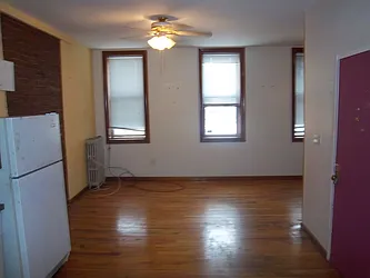 Rented by Maximus Realty Group