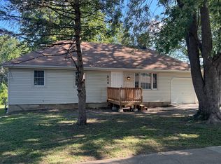314 SW Glendana Dr, Lees Summit, MO 64081