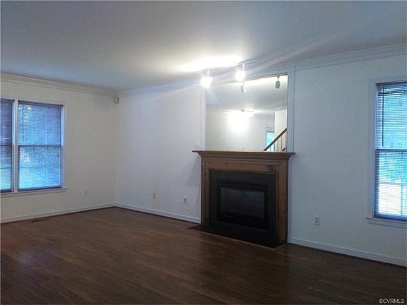 4th image of 5600 Stone Lake Dr
