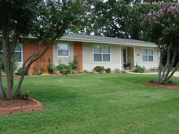2nd image of 840 Leadership Dr
