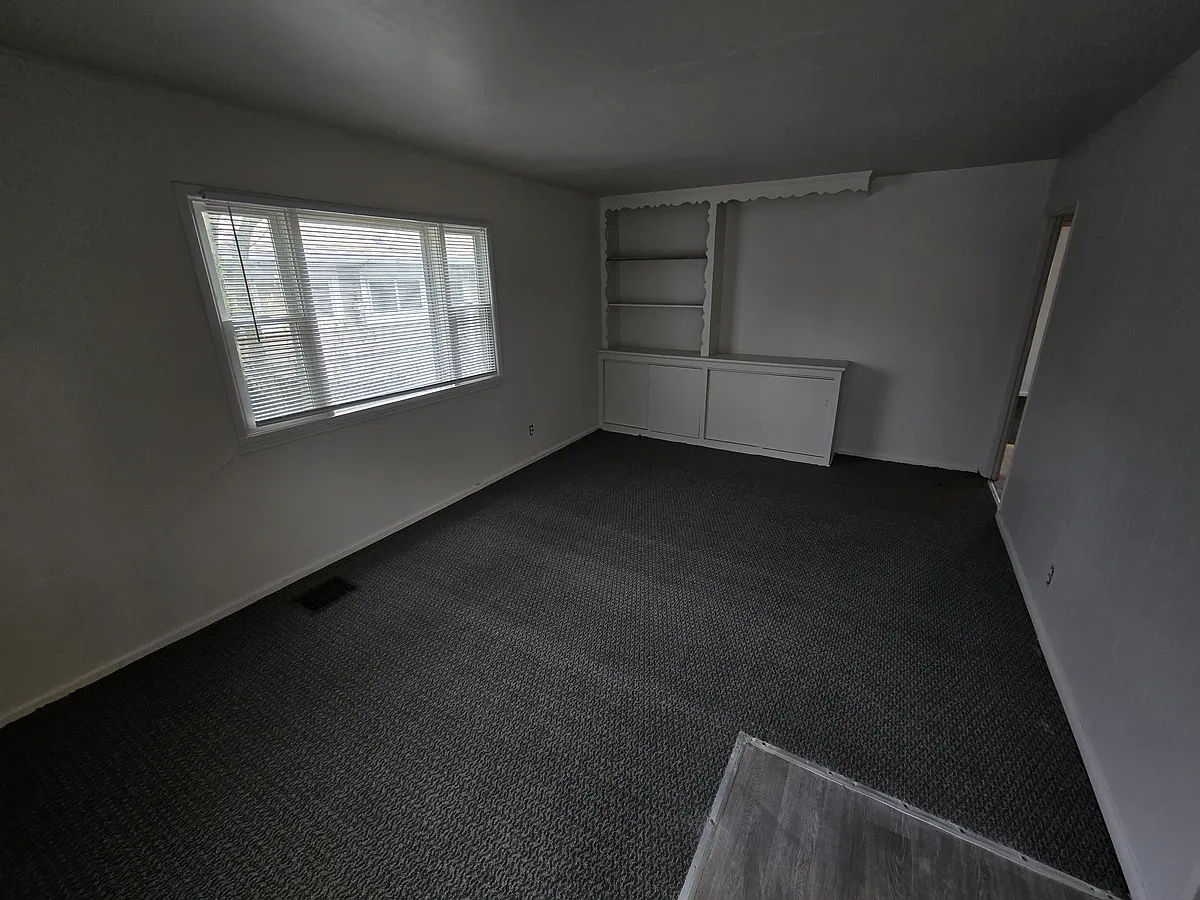 Building Photo - 6109 N 39th St