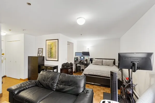 Rented by Nest Seekers International | media 6